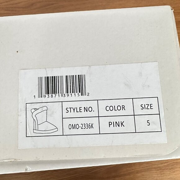 🦋Girls Winter Boots Sz 5 Flower Rose Gold Metallic Butterfly Faux-Fur Slipper🦋 - Picture 7 of 9